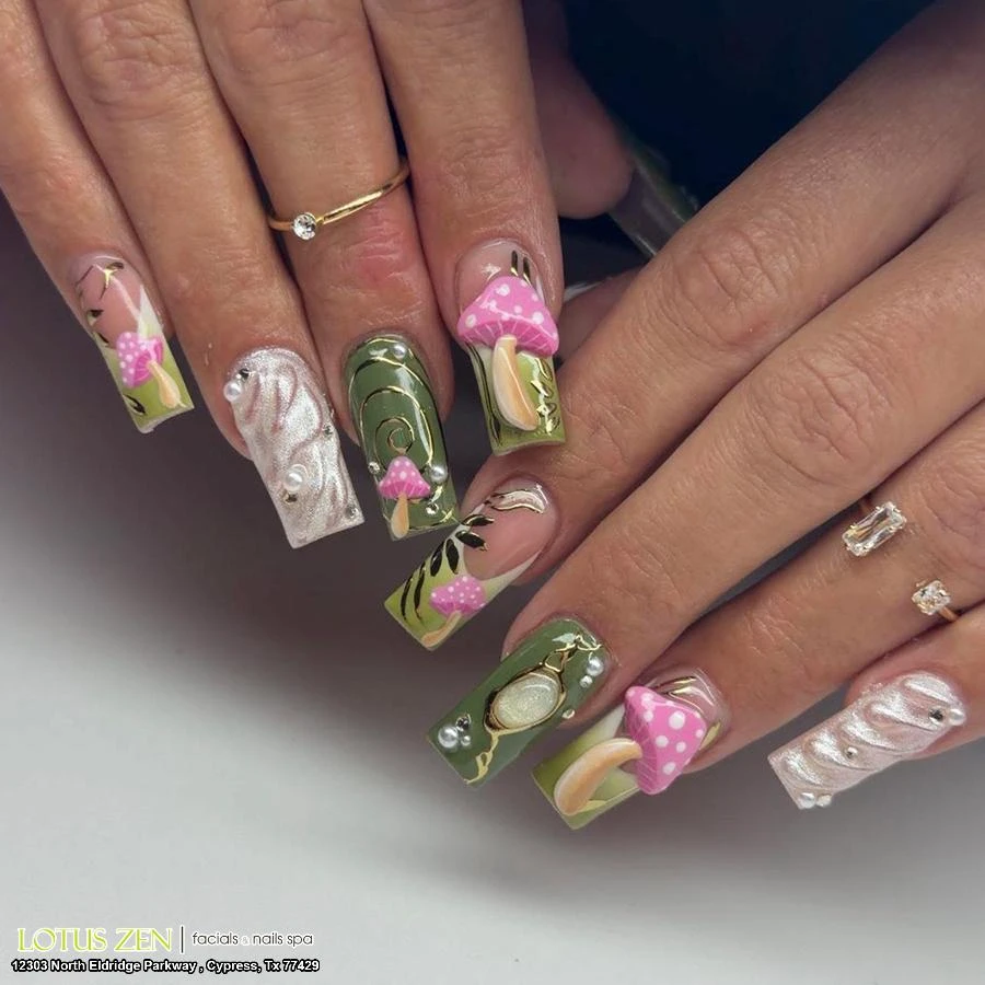 Halloween nail art